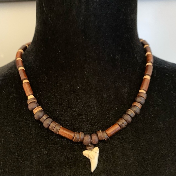 NWOT Necklace - Picture 7 of 9